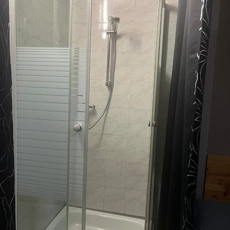 Hipokratios 3 Zimmer Mit Gemeinschaft Wc Фюрт Екстер'єр фото