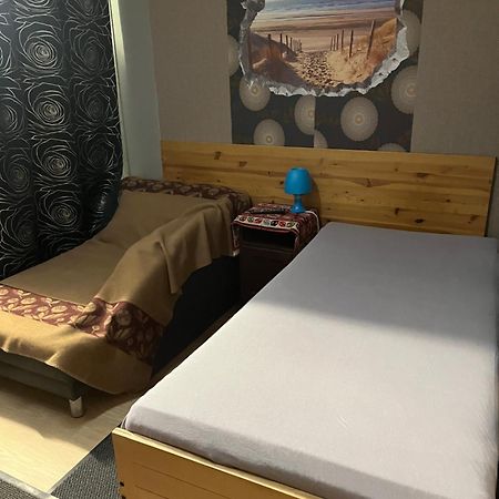 Hipokratios 3 Zimmer Mit Gemeinschaft Wc Фюрт Екстер'єр фото